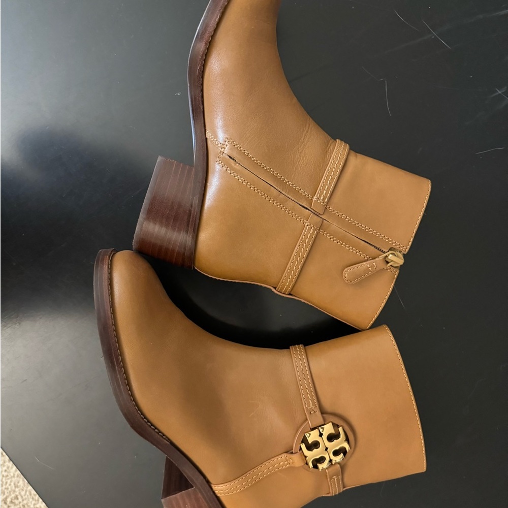 Tory Burch boots/ leather